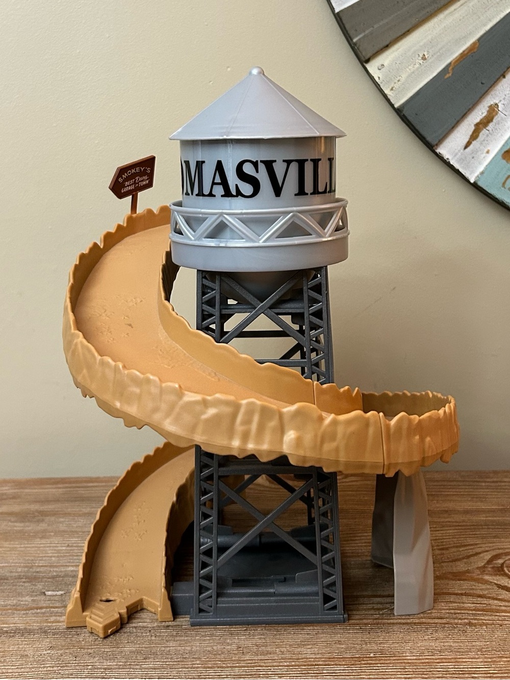 Disney Pixar Cars 3 Thomasville Spiral Mountain Water Tower Playset Track Mattel